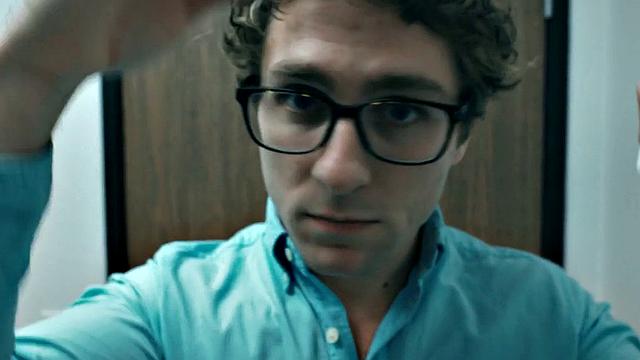 Office colleagues in bareback threesome action with DILF