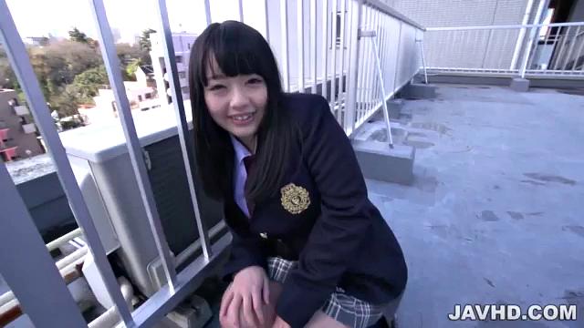 制服女子校生非常階段で過激な昇天オナニー