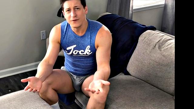 Muscular pornstar takes a rough anal pounding & explosive cumshot