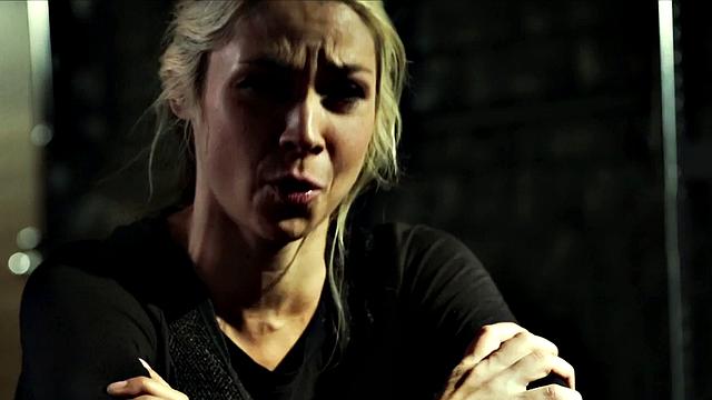 Facesitting lesbian babe gushing