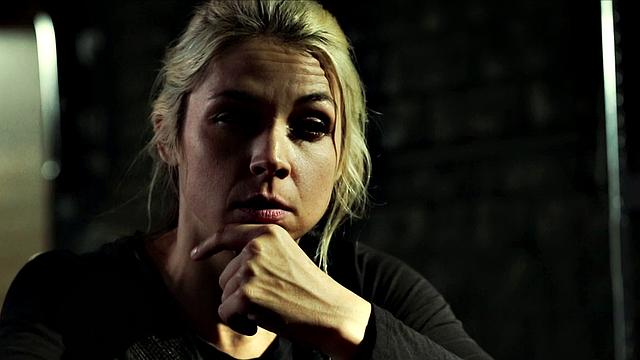 Facesitting lesbian babe gushing