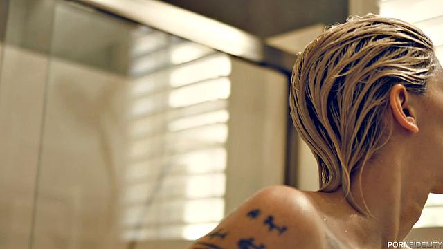 Индиго Огаст расплачивается за грехи диким анальным сексом