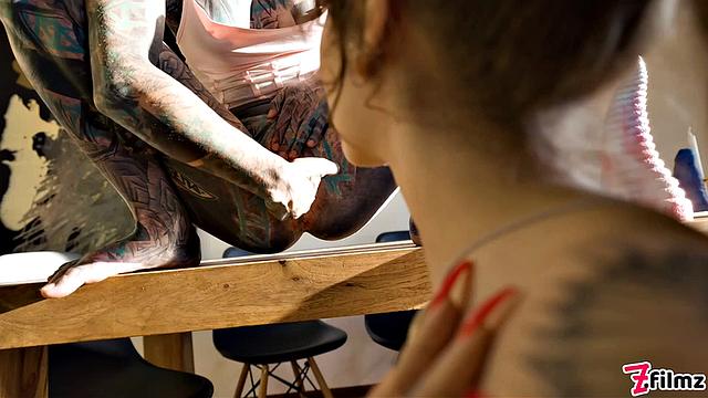 Anuskatzz Squirts All Over Eden