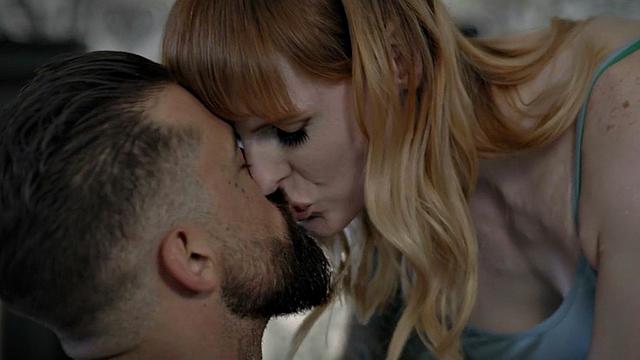 Tempting TS babe in heels fucked in asshole