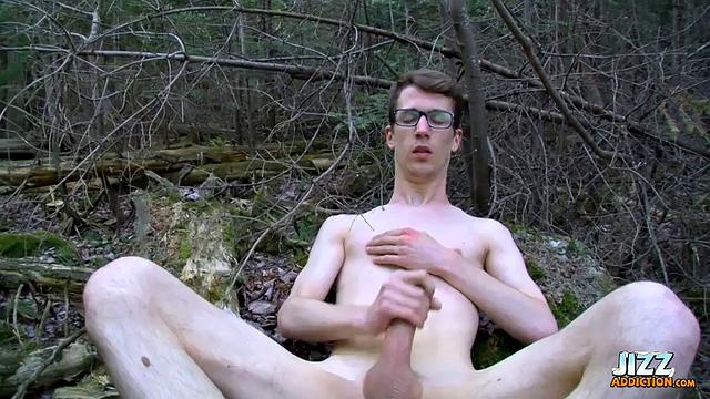 Дрочка на улице с Сачей - Сача Вест