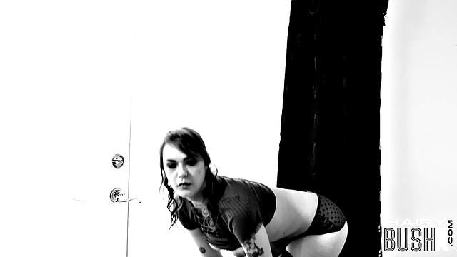 Cockhungry babe pussyfucked by lover