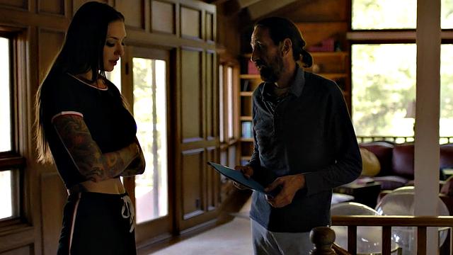 Tattooed stepdaughter pleasured by stepdad in forbidden affair