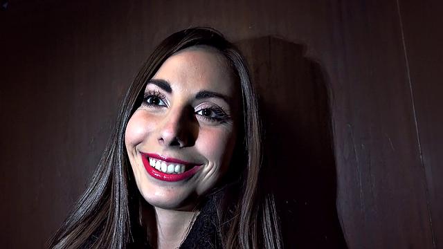 Euro Chick Sucks in Elevator