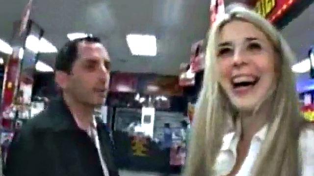 Ciera Sage blonde teen pissing