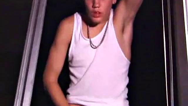 Exhibitionist Lance Off Outside