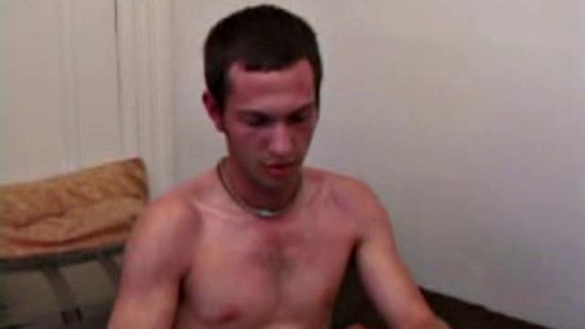 Che Jerking Off With Toy