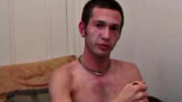 Che Jerking Off With Toy