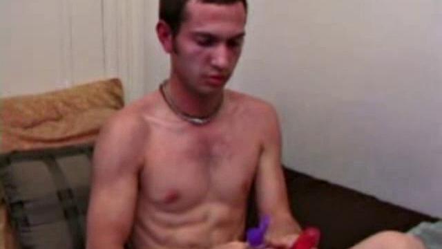 Che Jerking Off With Toy