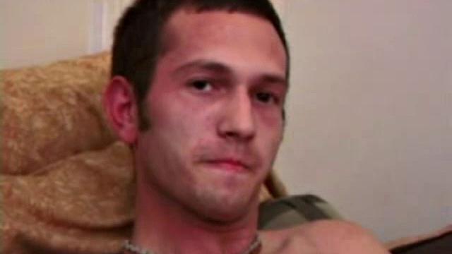 Che Jerking Off With Toy