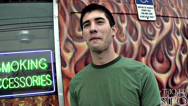 Real guy gets blowjob in gloryhole