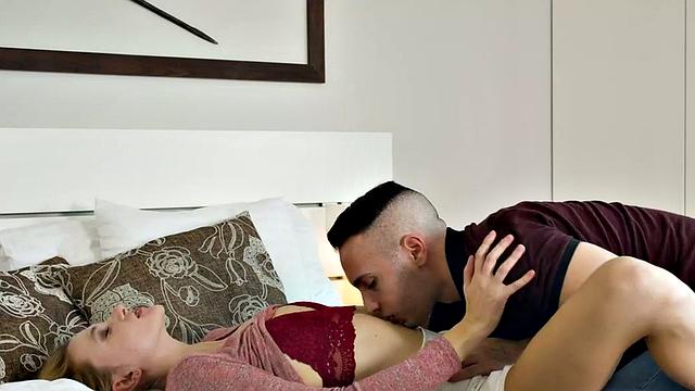 Seduced 21yo smashed by big dick in wet pussy