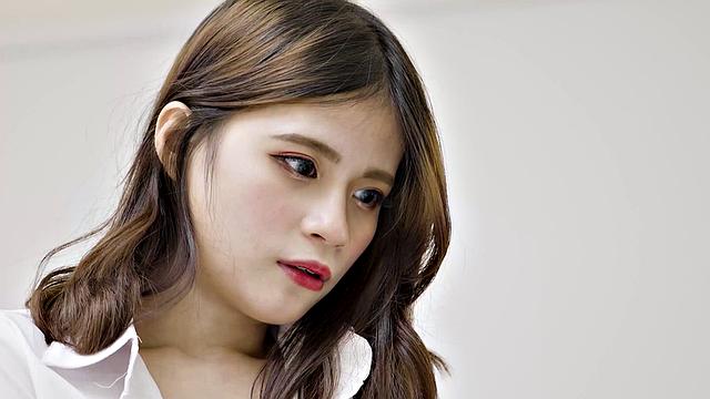 Sexy hot Taiwanese Ms Hee Hee helps someone get his grades up