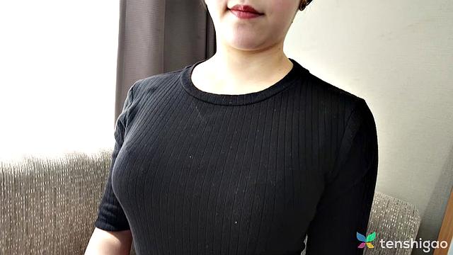 Introducing Reona Sato