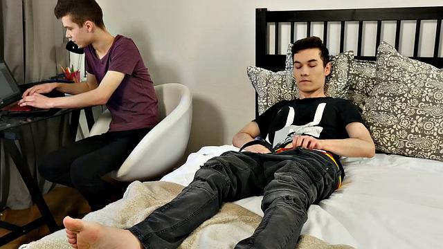 Axel Bolt Pounds Nathan Reyes
