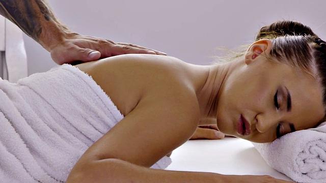 WAM deepthroat babe fucked by big cock on sensual massage