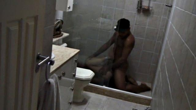 Francisco Macedo walking on the street and spotting Riu Melo gives no indication of what is to come. When you see Riu being dragged down the hall, you'll know that you have wandered into a sexy fantasy world.