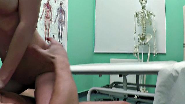 Czech hottie gets cures with deepthroating and cowgirl riding in hospital