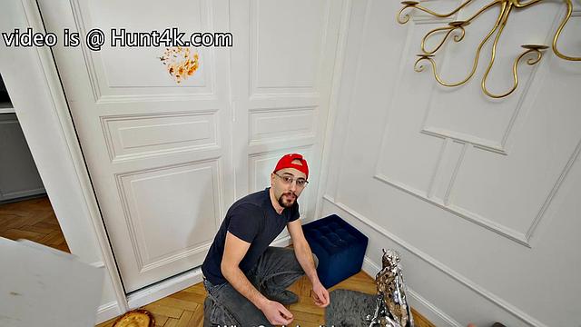 HUNT4K. All Customer's Whims for the Guy She Loves