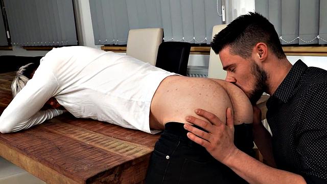 Gay stud fucks bottom in asshole in doggystyle