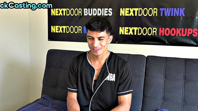 Real solo stud with abs jerkscock till cumshot on casting