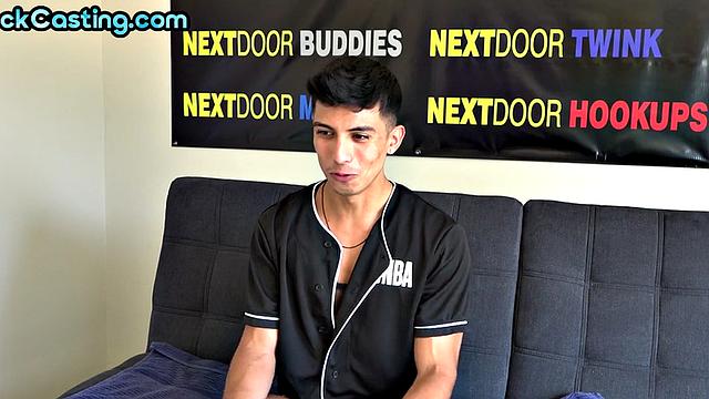 Real solo stud with abs jerkscock till cumshot on casting