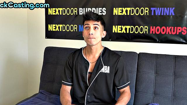 Real solo stud with abs jerkscock till cumshot on casting