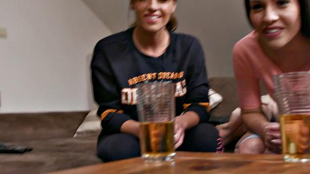 Anal amateur babes fucked in 3some by lucky black dude