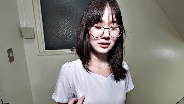 Mami Tokita Is Horny To Wait