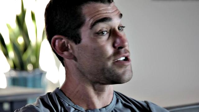 Amateur solo masturbates indoors after shower