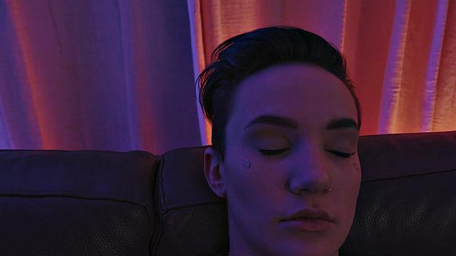 Lesbian 21yo pussylicked by busty inked GF with bigass