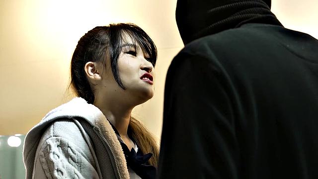 Idol Minnie Blackmailed By Her Manager