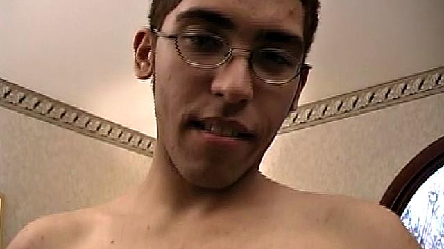 This skinny 19 year old nerd boy with a nasty mouth strips down and hops on the bed for a solo jack off. Zander Lee fingers himself, while stroking his cock, and after a nice long show he finally pumps out a load onto his tummy.