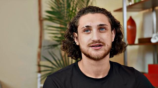 Amateur eager jock with tattoos jerks cock on casting