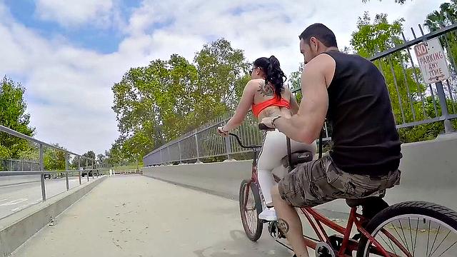 Bicycle Thickie Ride