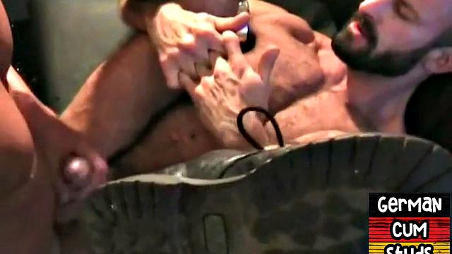 German stud gets analdrilled