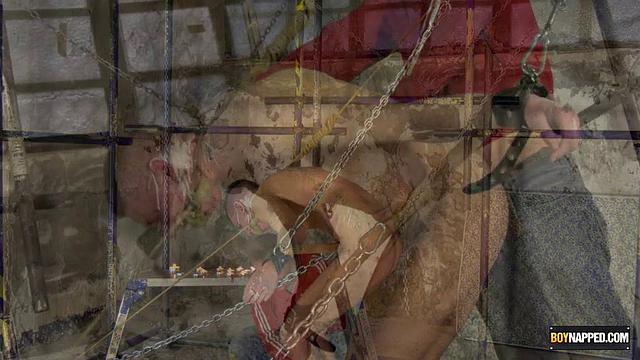 Используют горячего саба-игрушку - Биллз Рок и Эштон Брэдли