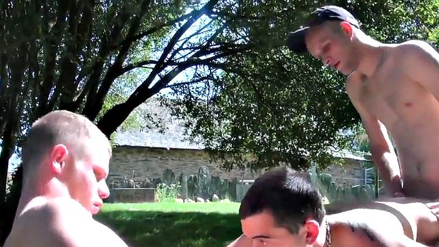 Threesome stud gets fucked outdoor after BJ action