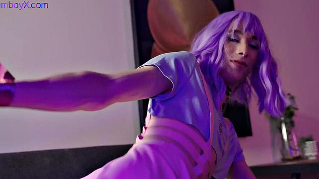 Skinny 21yo femboy with purple wig barebacked by a stud