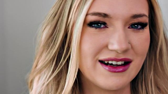 Cockhungry babe pounded in doggystyle begging for cum