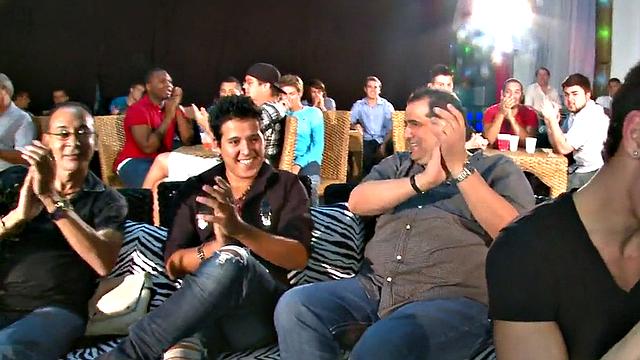 Real male stripper sucked by strangers at party