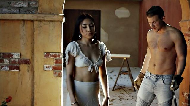 21yo petite girl fucked by hard fucker in wet pussy