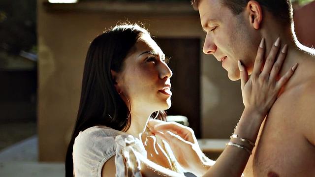 21yo petite girl fucked by hard fucker in wet pussy