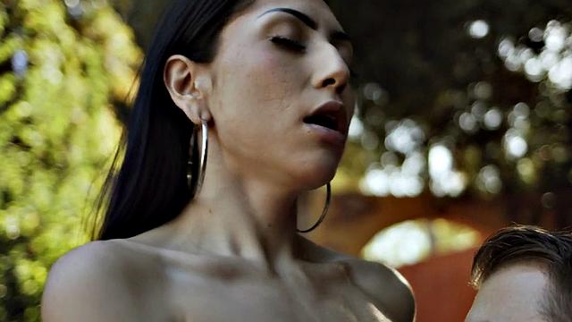 21yo petite girl fucked by hard fucker in wet pussy