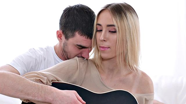 Teen Ria Rox Fucks Him Dry