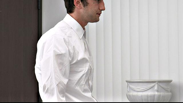 старый начальник устраивает собеседование по-болшому: штаны долой, давай в позу миссионера